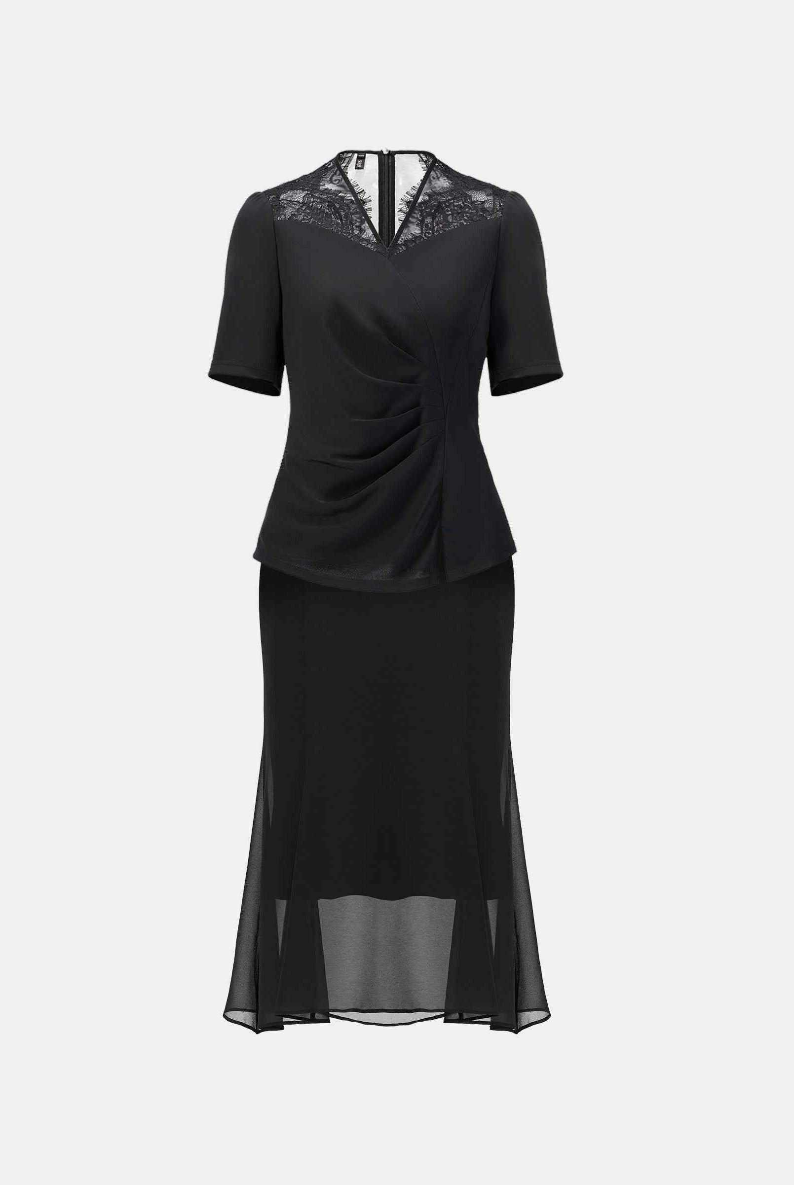 Chinese-inspired short-sleeve blouse with a tailored waist