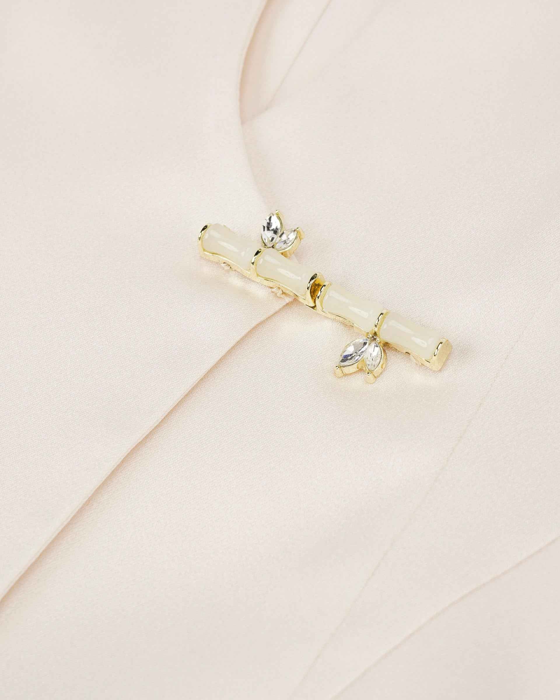 Ivory Bamboo-Clasp Blazer