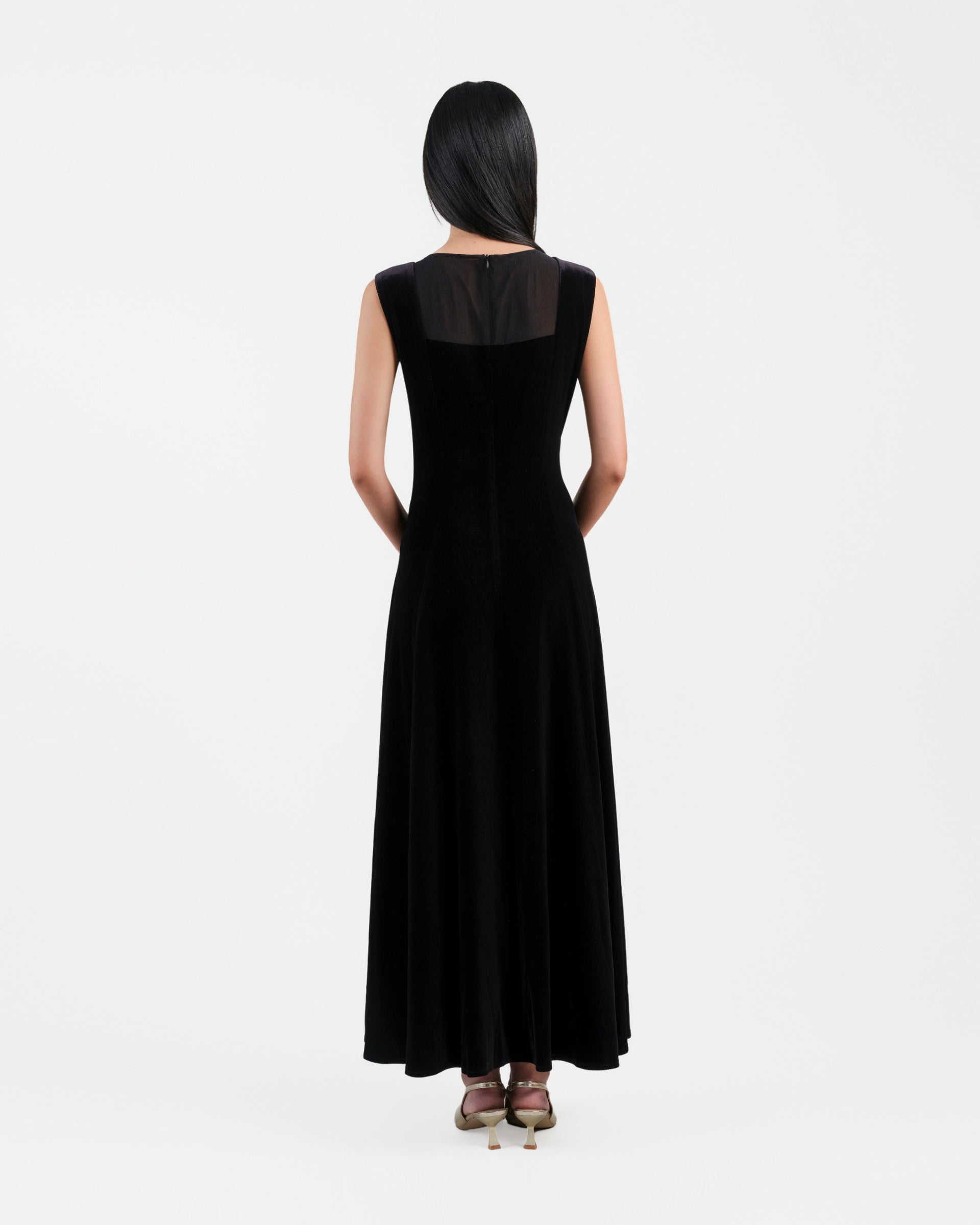 Riverscape Embroidered Cinched-Waist Dress - Sussiland